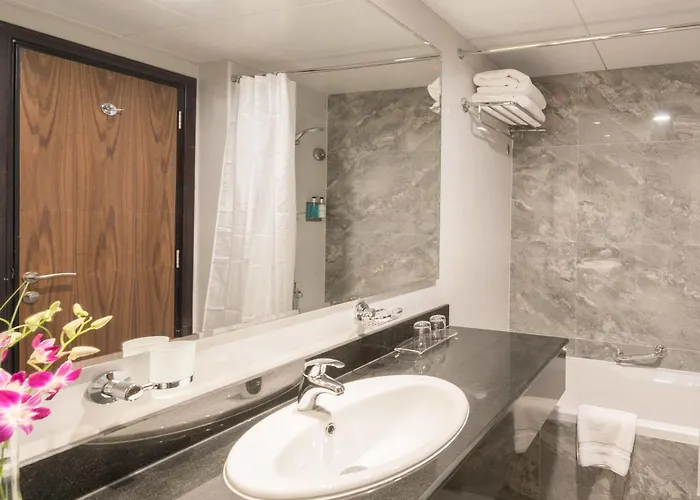 One-Bedroom King Suite